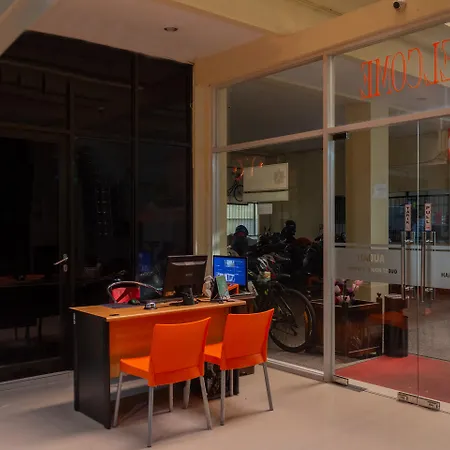 Audah Guesthouse Syariah Redpartner-2