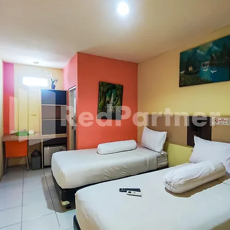 Audah Guesthouse Syariah RedPartner-2