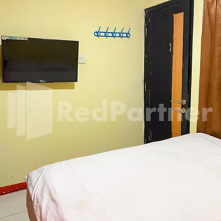 Audah Guesthouse Syariah Redpartner-3